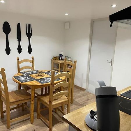 Appart 2 Pieces 35M2,Centre Ville, Parking Gratuit Bourges Bagian luar foto
