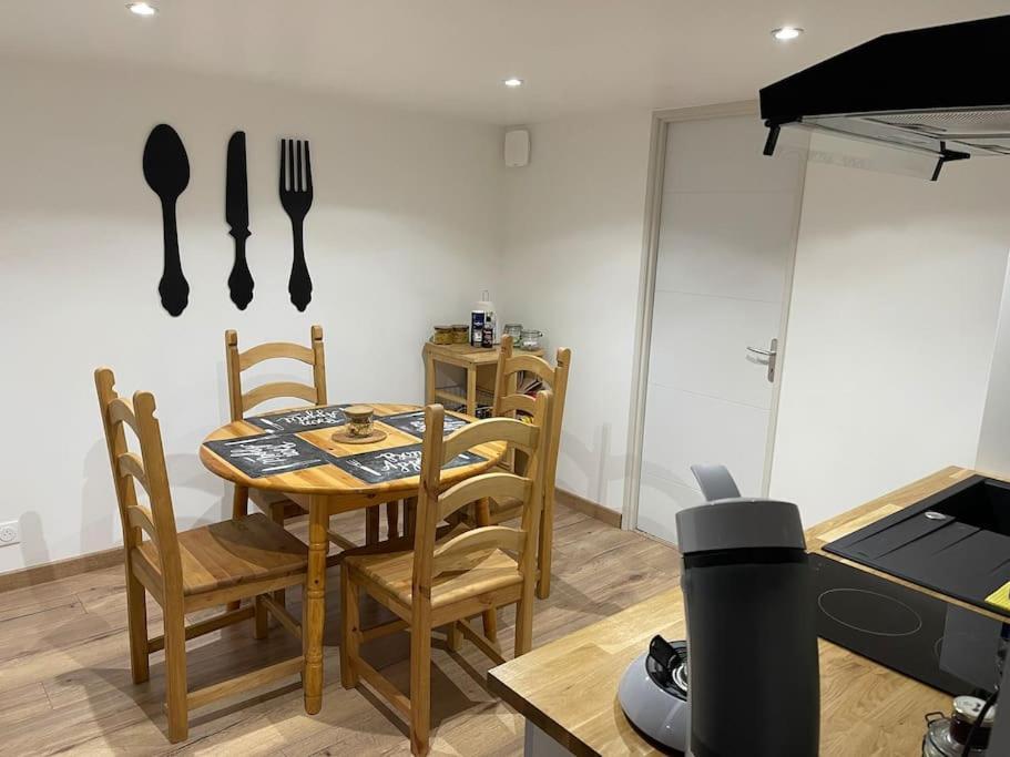 Appart 2 Pieces 35M2,Centre Ville, Parking Gratuit Bourges Bagian luar foto