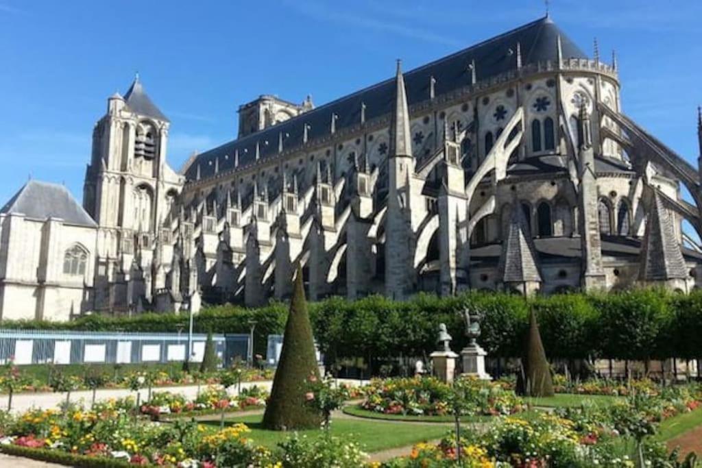 Appart 2 Pieces 35M2,Centre Ville, Parking Gratuit Bourges Bagian luar foto